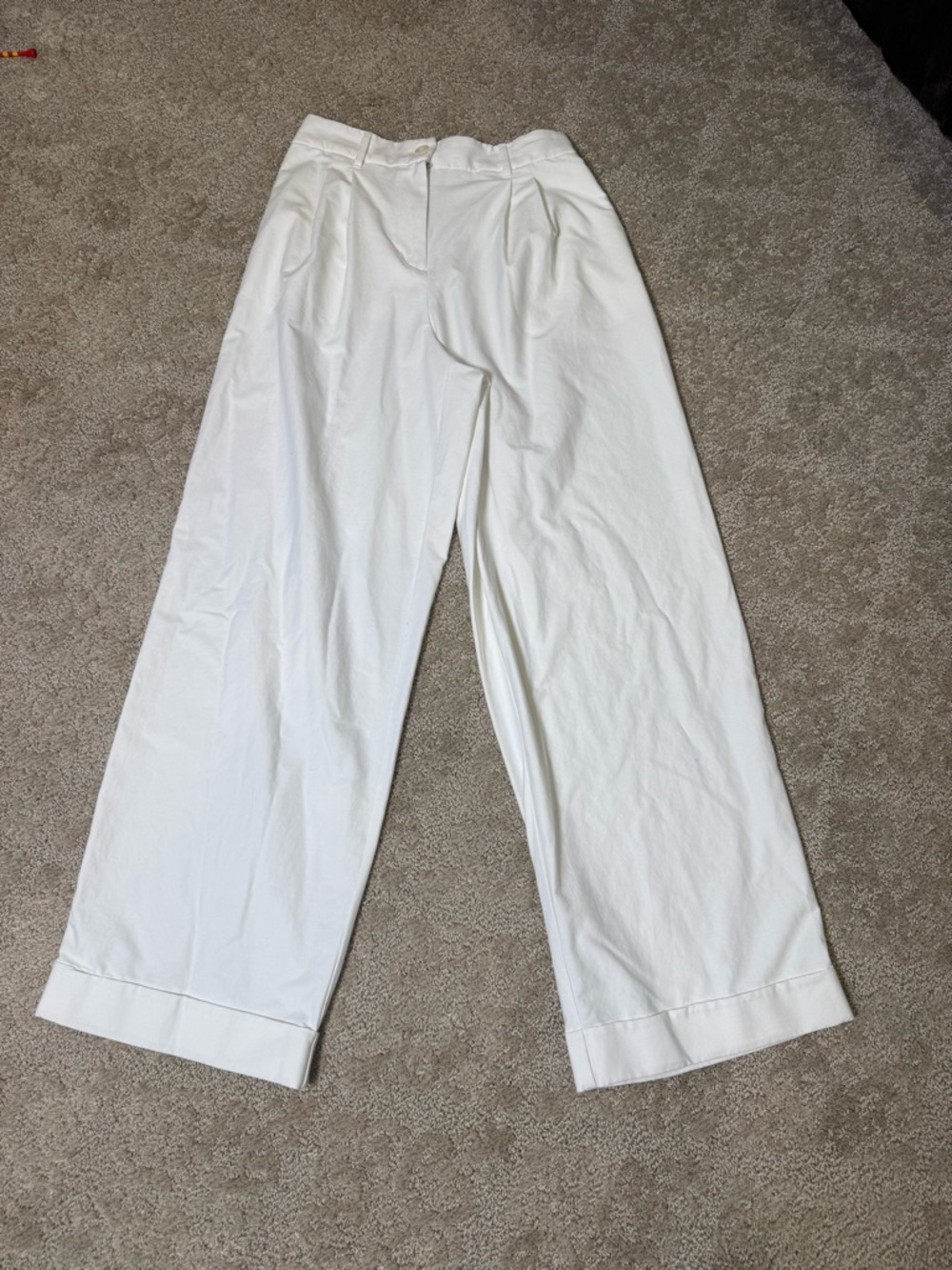 lululemon athletica White Pleated Trousers